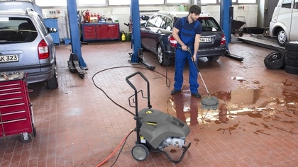 Фото 1- Мойка высокого давления Karcher HD 6-15-4 Classic