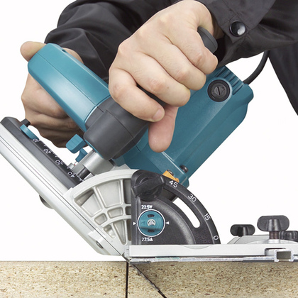 Фото 1- Погружная дисковая пила Makita SP 6000 J